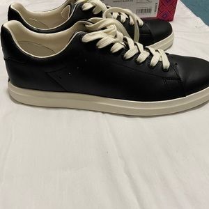 Tory Burch Howell Black Smooth Sneaker